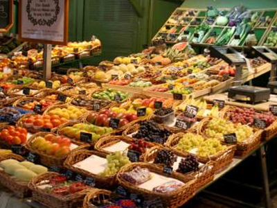 «Χαμηλές πτήσεις» στην αγορά τροφίμων